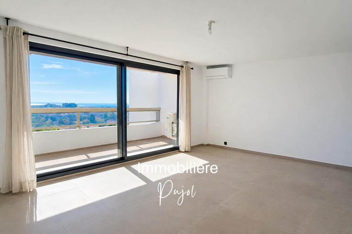 Appartement T4 climatisé de 105 m² avec terrasse vue mer, piscine et parking - Marseille 9ème, Résidence Parc Berger Galatée – photo 3