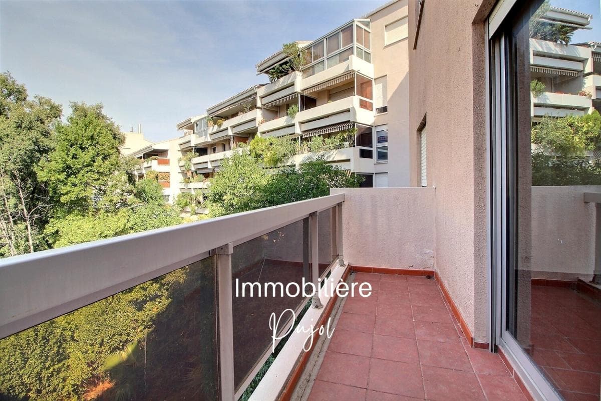Plages du Prado  13008 - Type 1 avec balcon au calme , proche plages – photo 1
