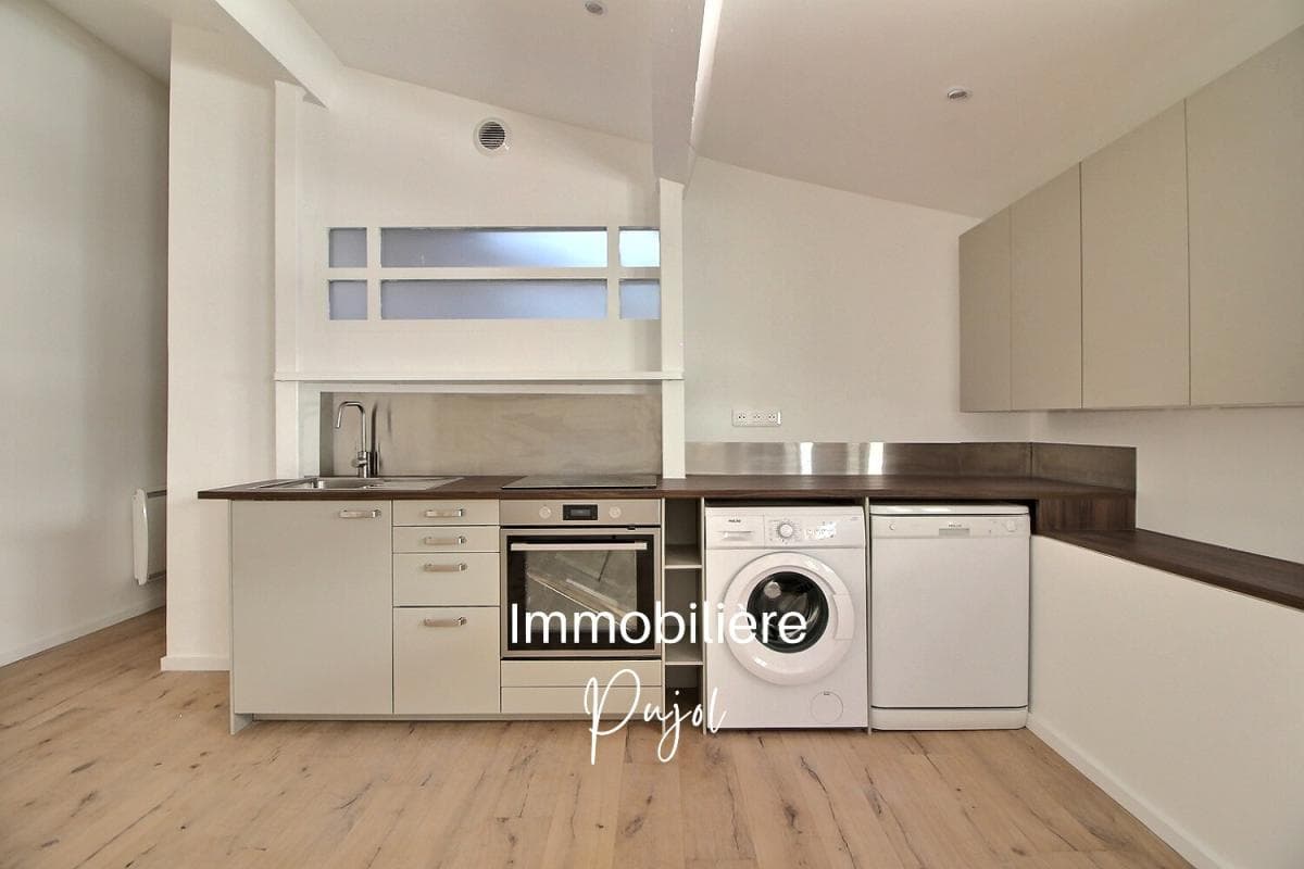Périer / Prado Marseille 13008 - location T2 rénové et climatisé de 39 m²  -  dernier étage – photo 3
