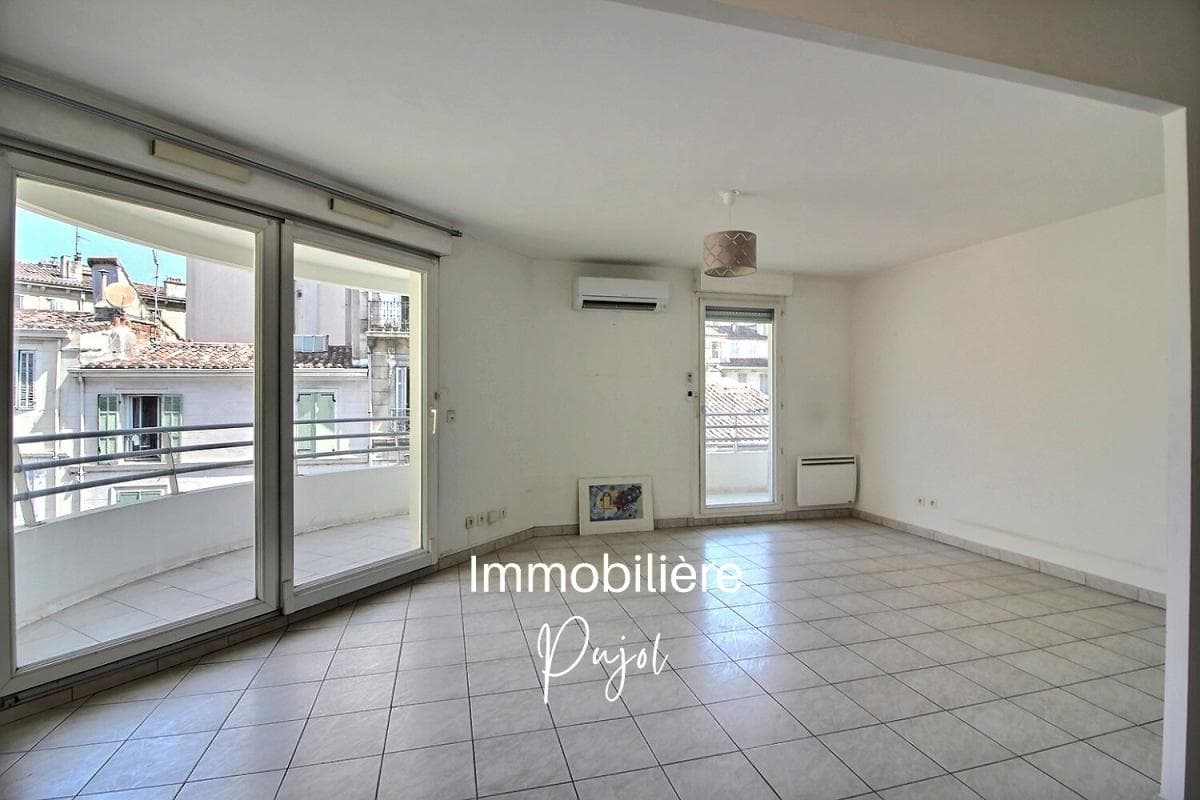 Castellane - T3 avec balcon – photo 1