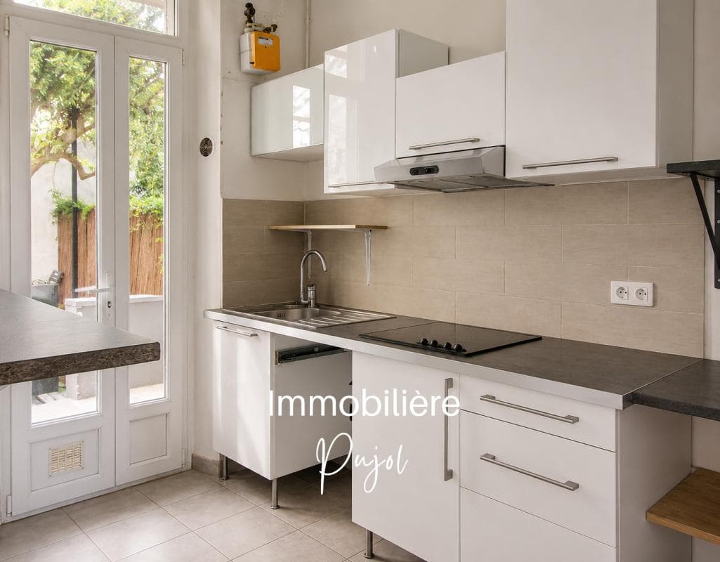 Saint Pierre 13005 - Type 2 avec terrasse et jardin – photo 4
