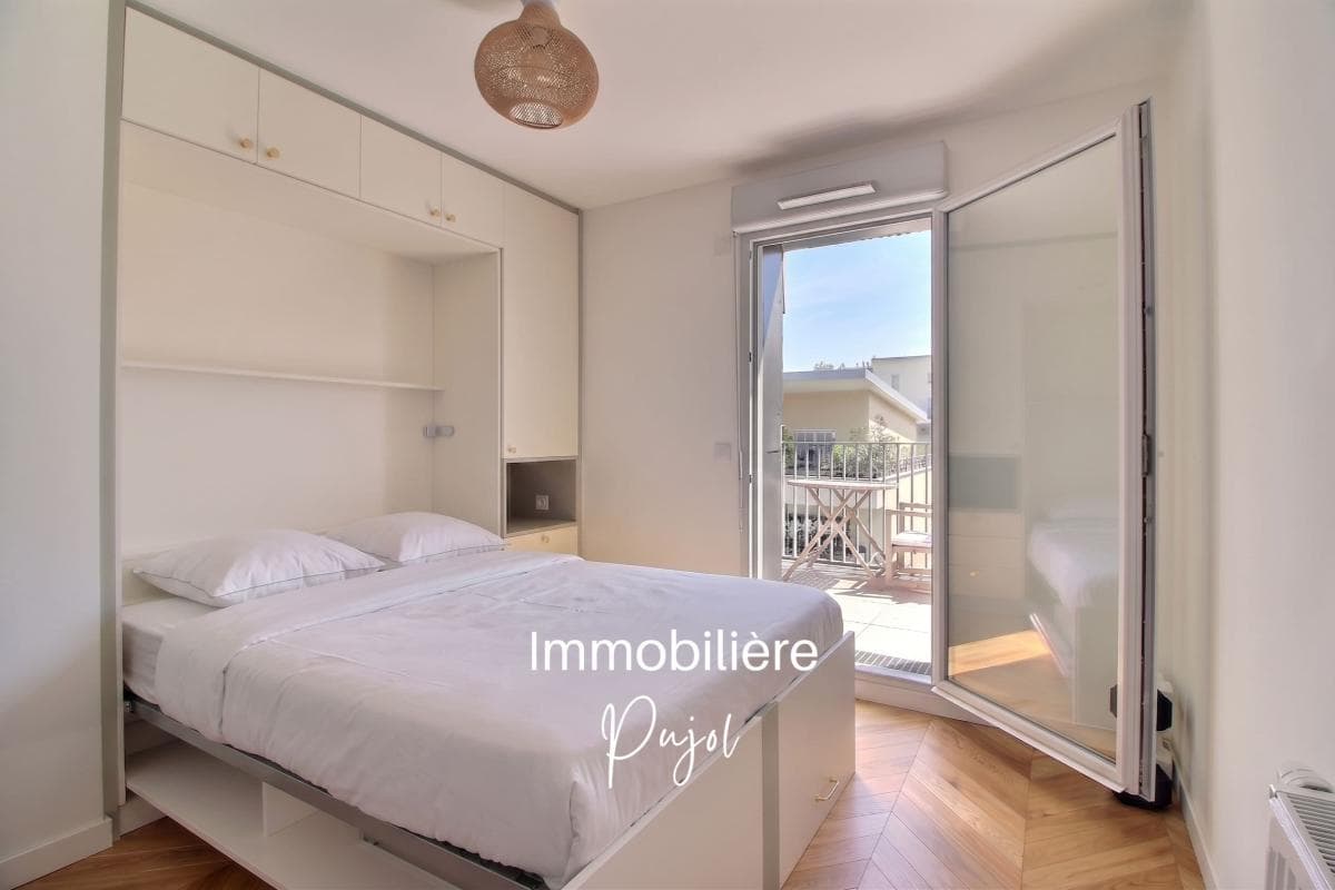 La Joliette 13002 - T3 meublé , lumineux, avec double terrasse et parking – photo 6
