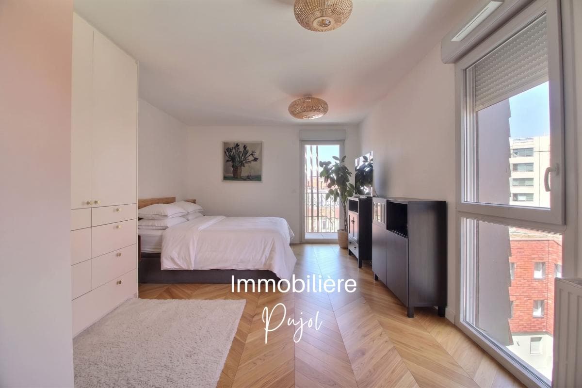La Joliette 13002 - T3 meublé , lumineux, avec double terrasse et parking – photo 7
