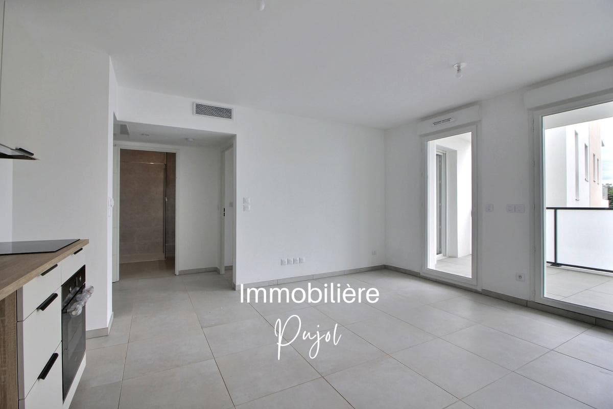 Vieille Chapelle - T2 de 46 m² avec terrasse et parking – photo 2