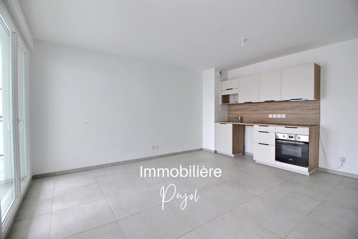 Vieille Chapelle - T2 de 46 m² avec terrasse et parking – photo 3