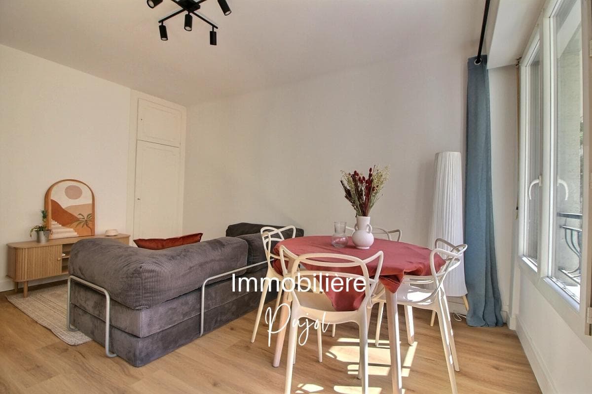 Cinq Avenue - T2 climatisé et meublé – photo 2