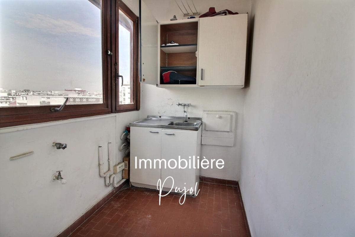Castellane 13006 - T3 traversant avec terrasse et cave – photo 4