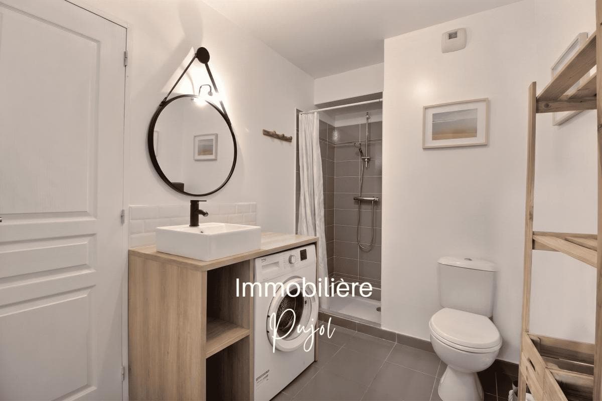 Joliette 13002 -  T2 meublé climatisé - stationnement et balcon – photo 4