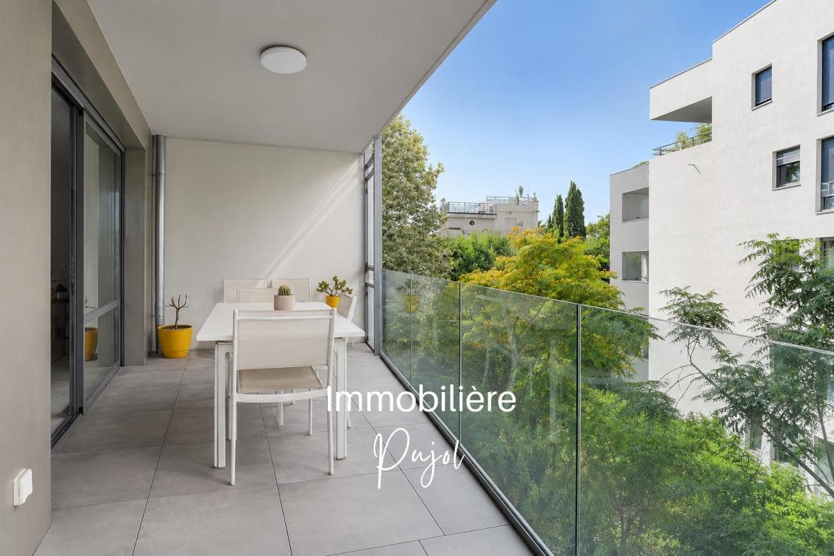Prado 13008 - T3 meublé climatisé avec terrasse et garage – photo 1