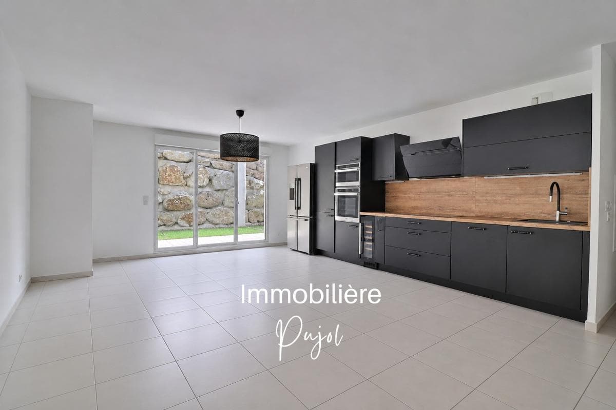 La Loubière - T4 avec jardin privatif, terrasse et deux garages – photo 2