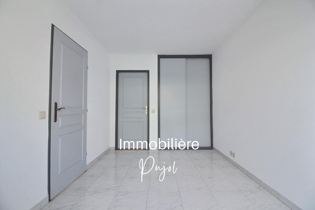 Castellane/Lodi 13006 - T2 avec balcon et parking – photo 7