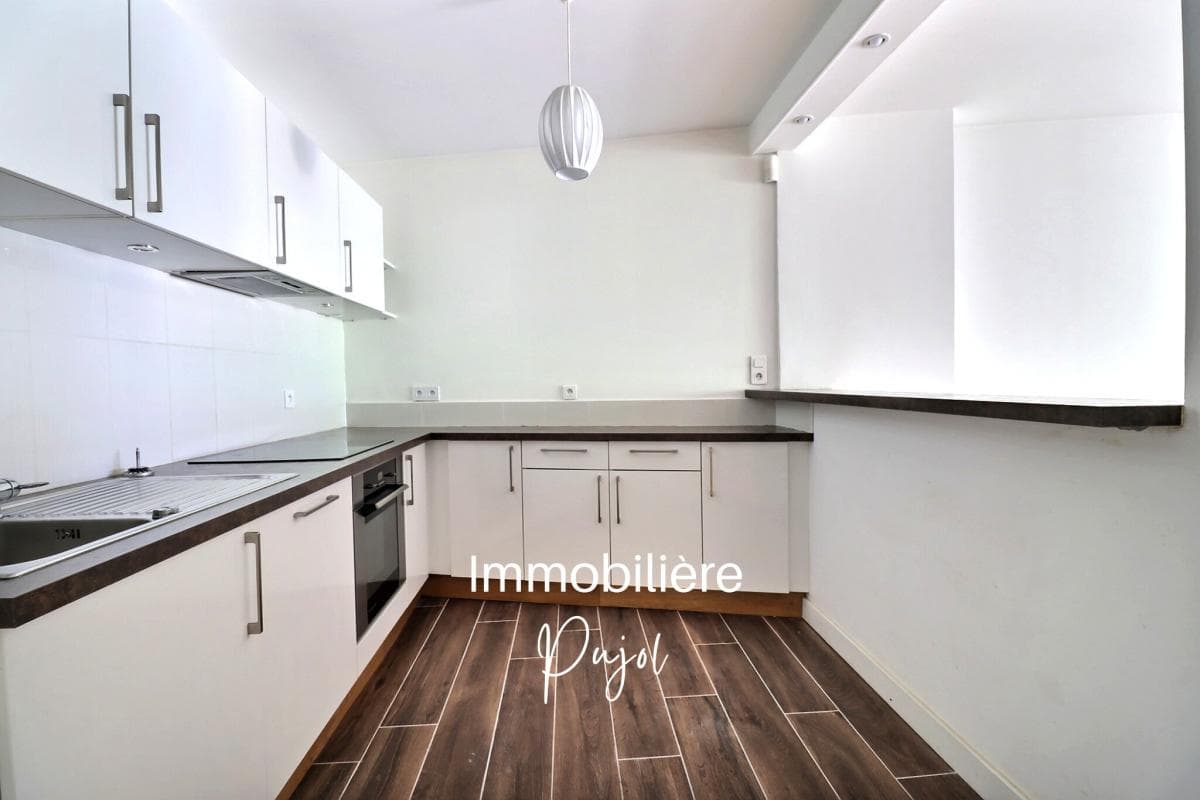 St Giniez 13008 - T3 traversant avec terrasse – photo 4