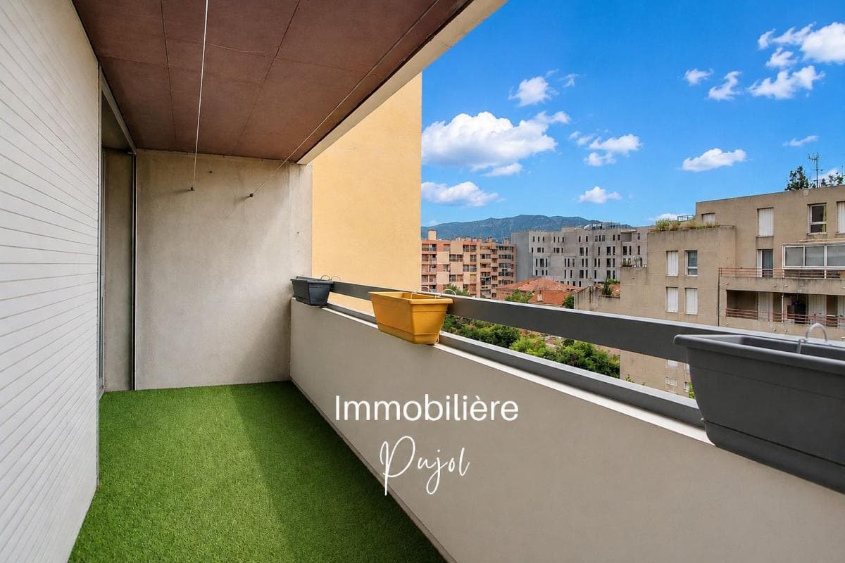 La Timone 13010 - T3 meublé avec deux balcons et place de parking – photo 1