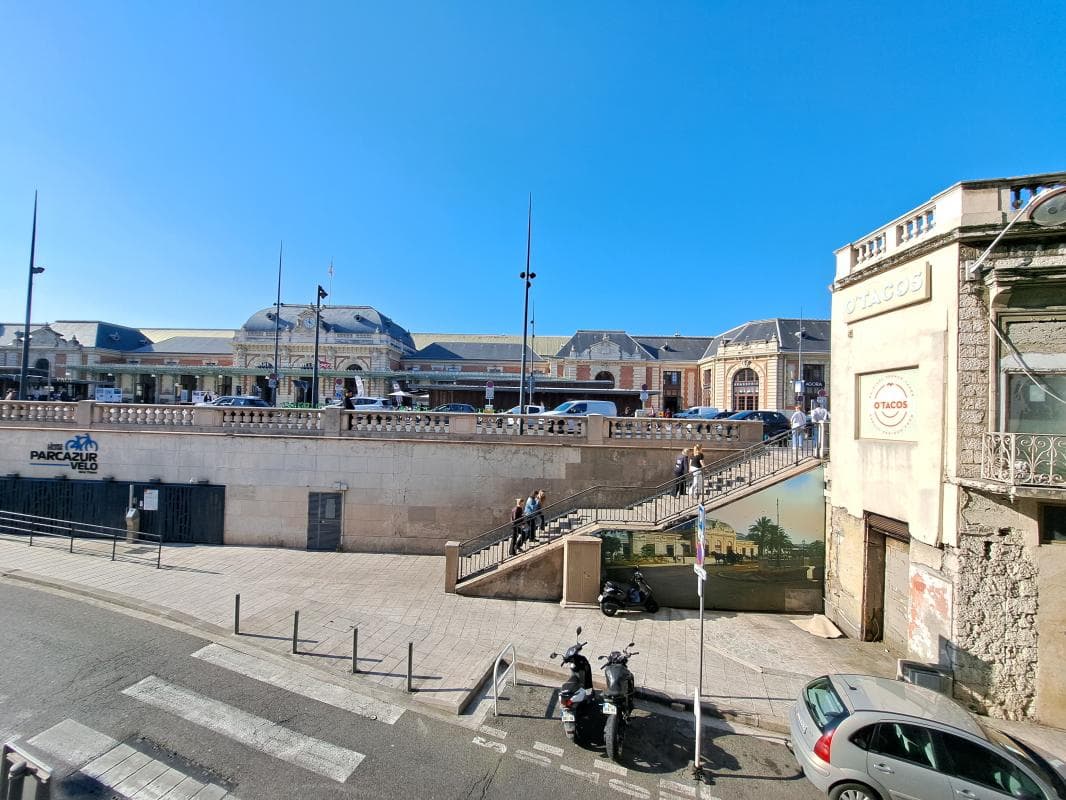 Thiers 06000 Nice - Studio climatisé et meublé face à la Gare de Nice - Balconnet – photo 4