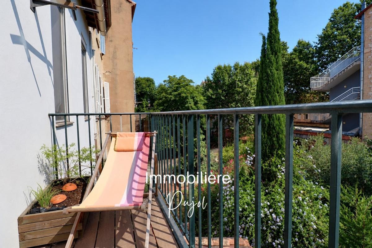 Lodi 13006 -   type 3 meublé et climatisé sur cour avec balcon et cave – photo 1