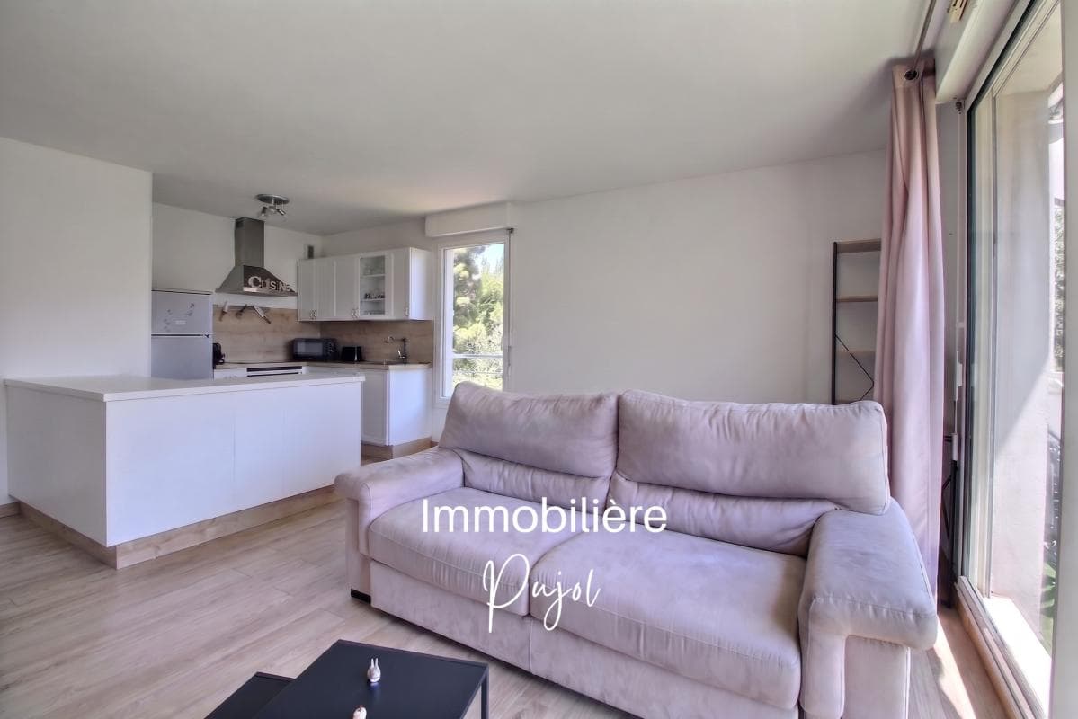 La pomme 13011 - T2 meublé, climatisé avec terrasse et parking – photo 3