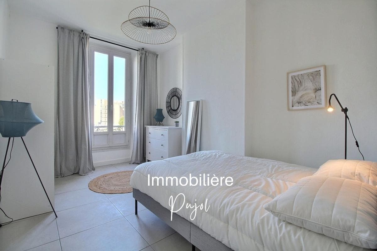 La Timone 13005 - T2 meublé, lumineux, dernier étage – photo 5