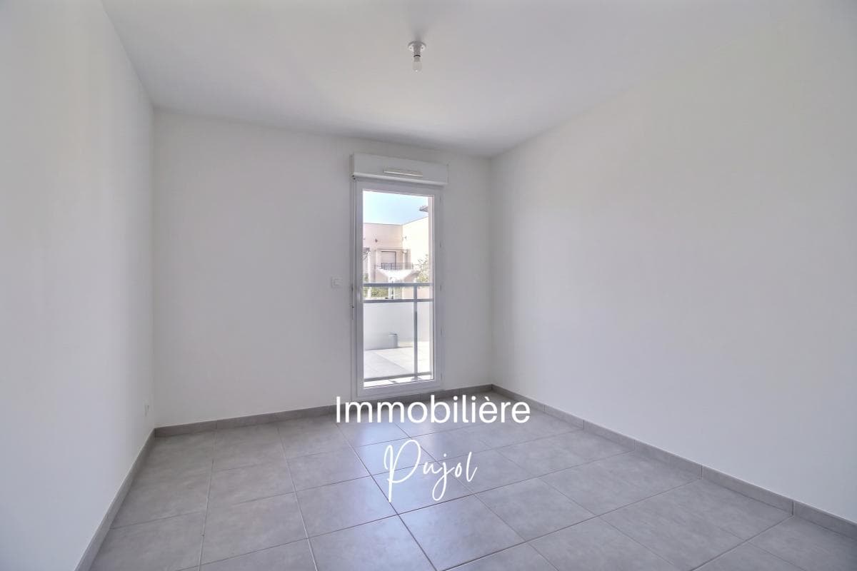 St Tronc / 13010 - T3 climatisé avec terrasse et garage double – photo 4