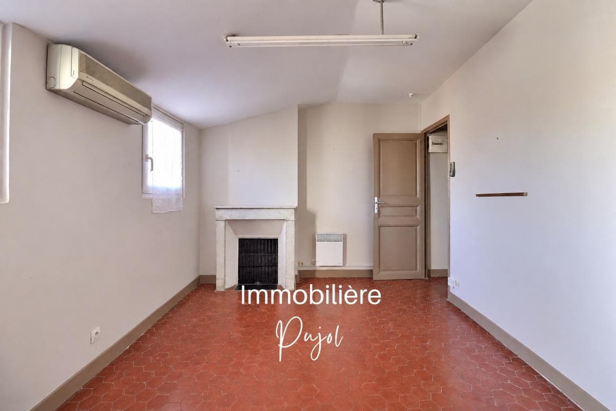 La plaine 13005 -  T2 climatisé , vue sur les toits – photo 2