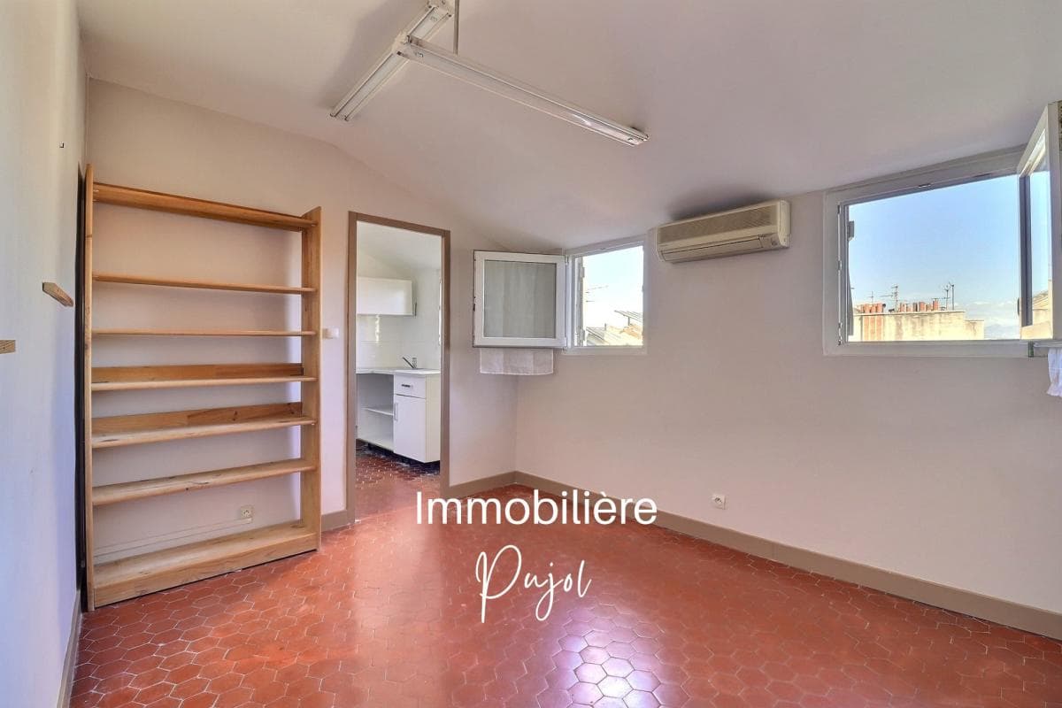 La plaine 13005 -  T2 climatisé , vue sur les toits – photo 1