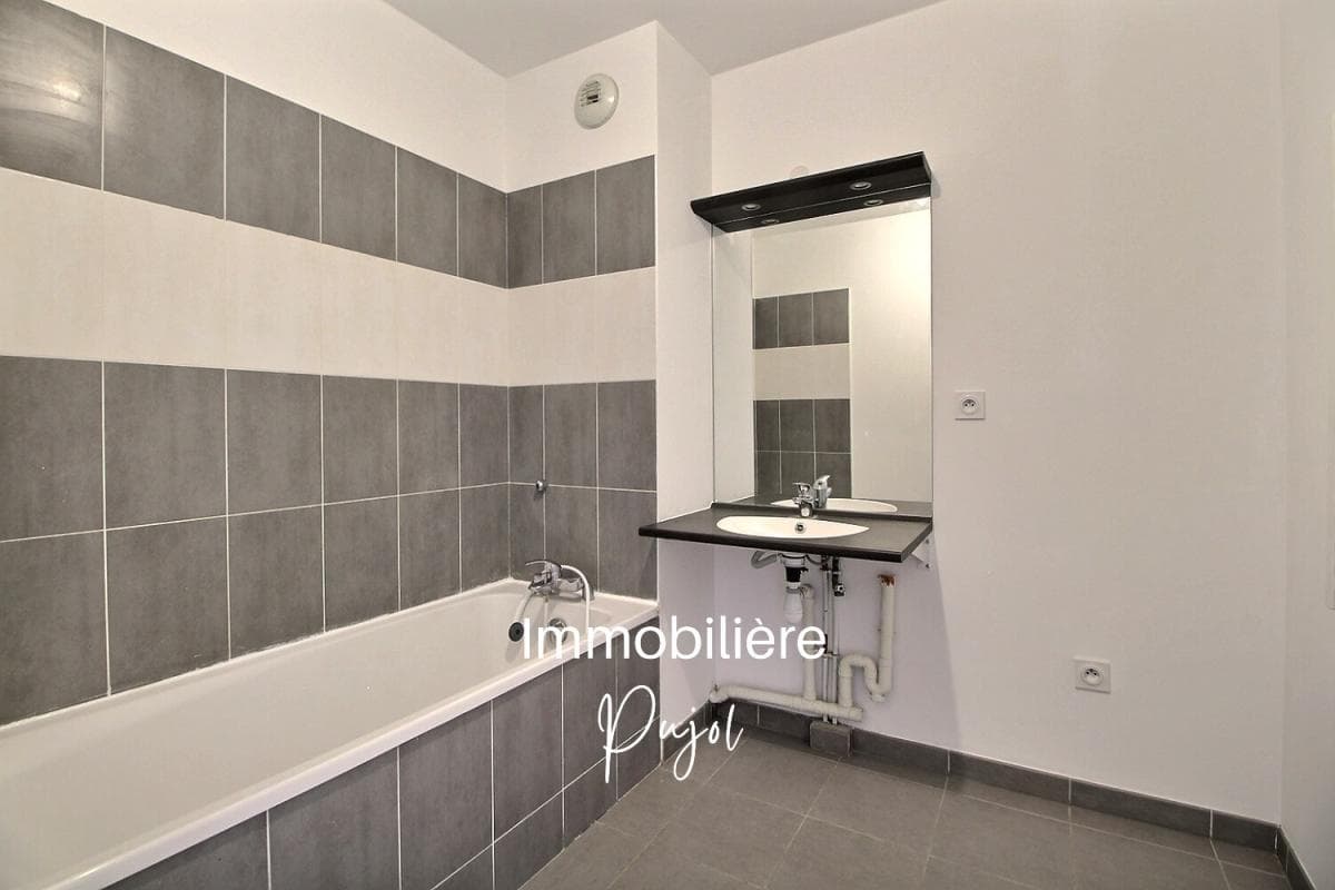 Beaumont 13012 -  T3 récent avec garage et terrasse – photo 8