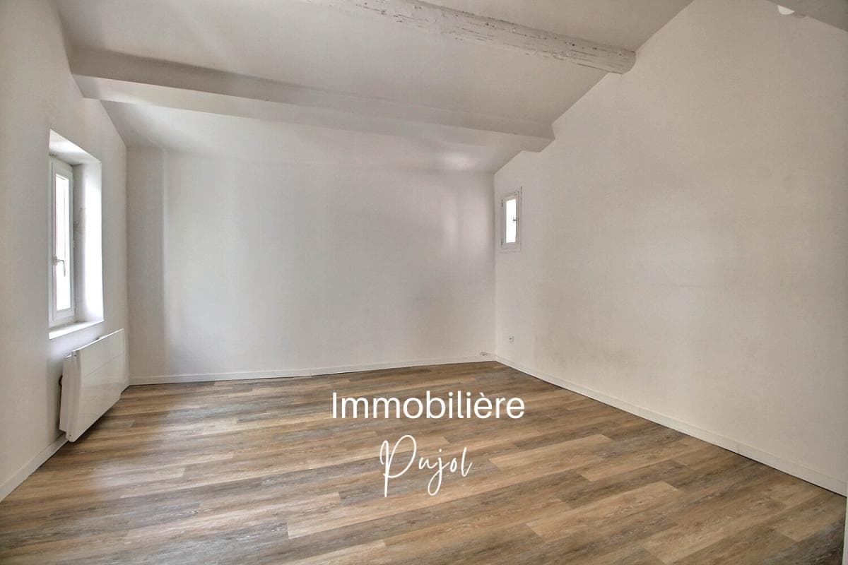 Saint Victor 13007 -  Studio loft  avec mezzanine sur cour au calme – photo 2