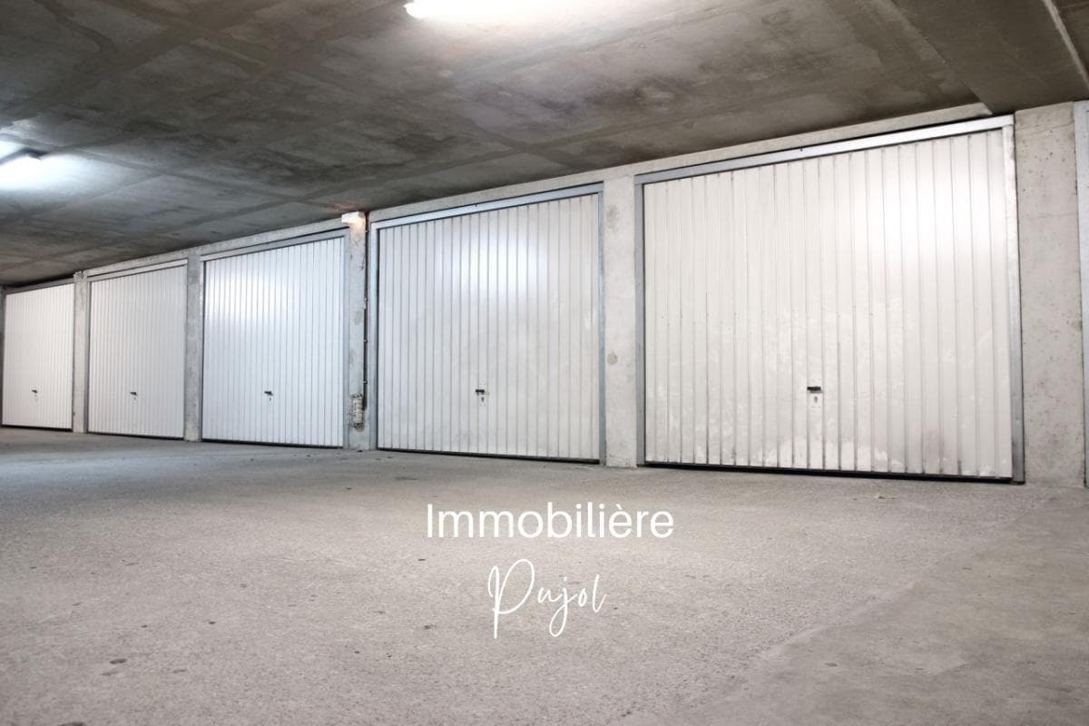 Secteur Saint-Victor/Vieux-port - petit garage fermé en sous-sol – photo 1