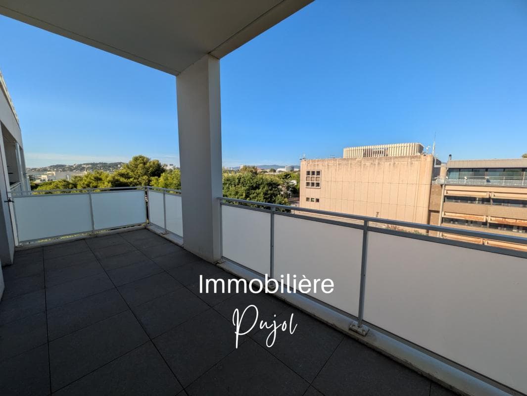 Bonneveine 13008 - Type 2 récent avec terrasse et garage – photo 1