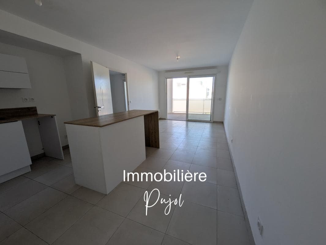 Bonneveine 13008 - Type 2 récent avec terrasse et garage – photo 2