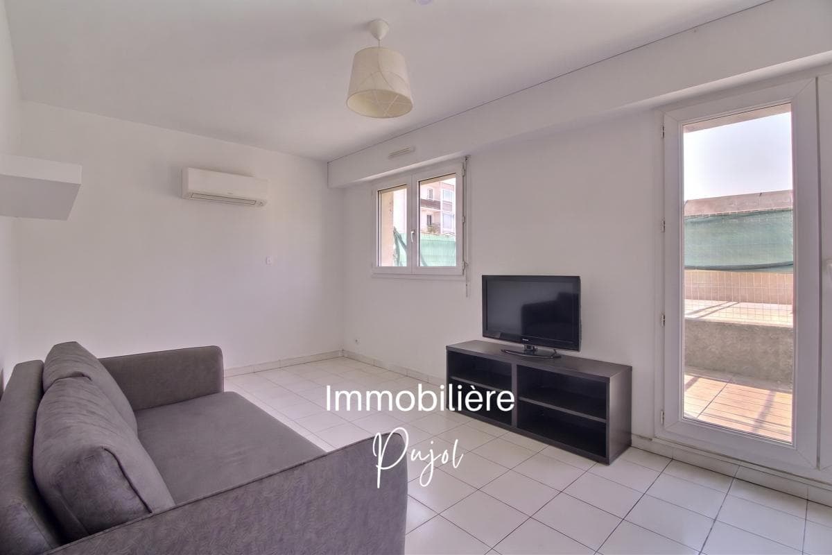 Périer 13008 — Studio meublé climatisé avec terrasse – photo 3
