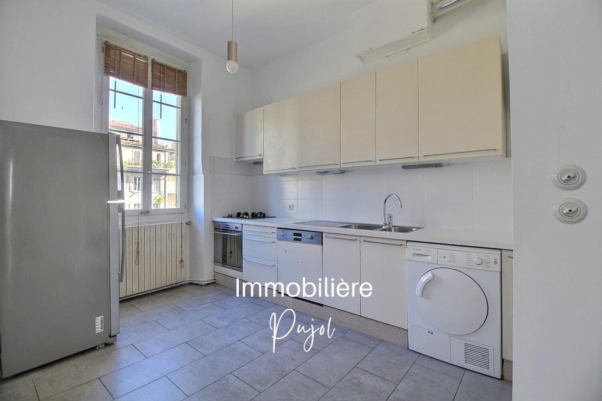 Préfecture 13006 - Appartement T4 traversant et lumineux – photo 4