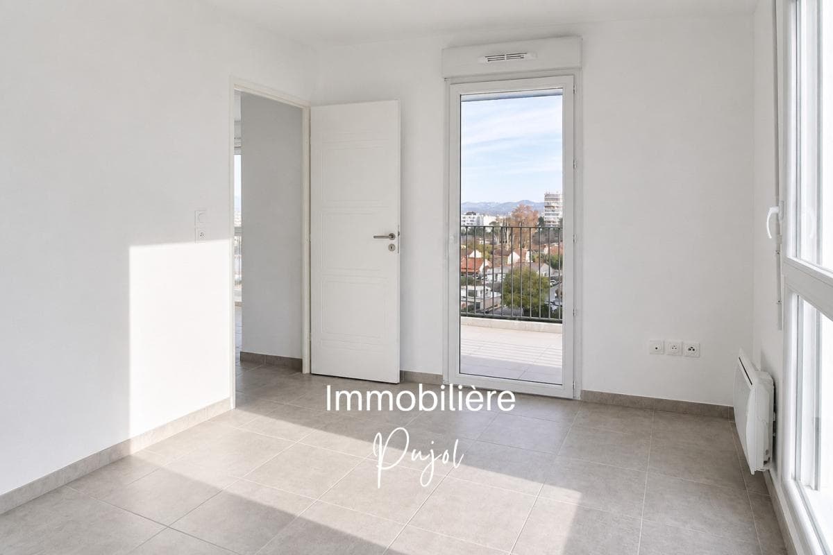 St Loup 13010 – T2 récent et lumineux avec parking et terrasse – photo 7