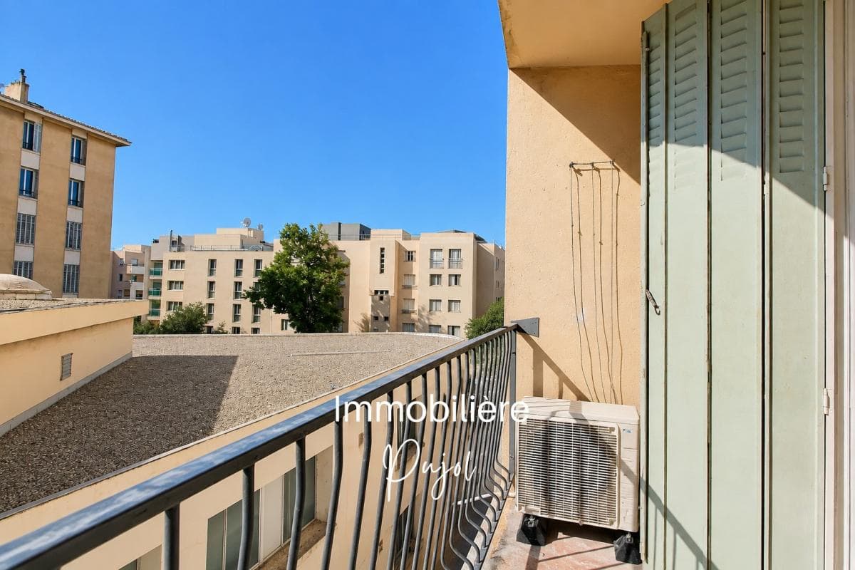 Castellane/Cantini - 13006 - Appartement T3 climatisé avec cave et balcon – photo 8
