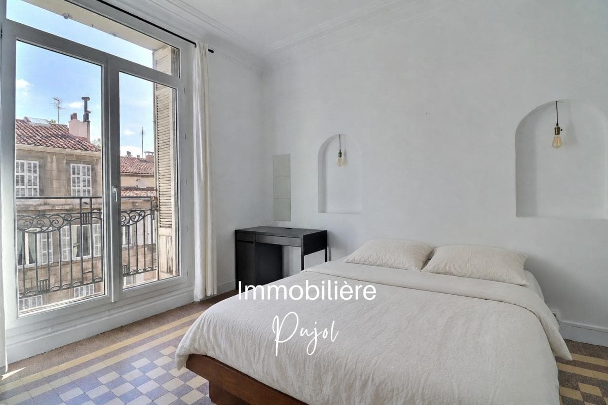 Périer 13008 - Grand T3 lumineux avec terrasse – photo 9