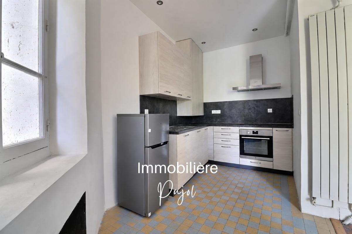 Périer 13008 - Grand T3 lumineux avec terrasse – photo 4