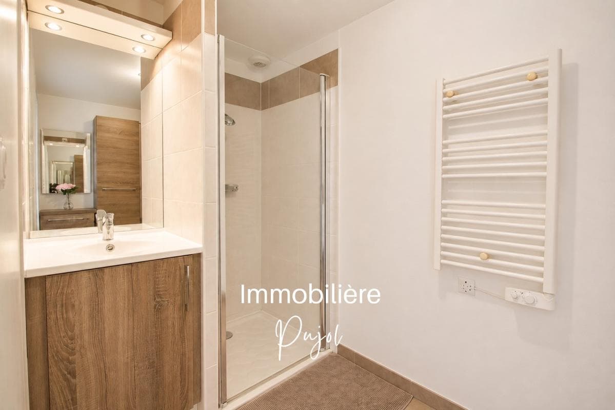 Le Camas 13005 -  T2 meublé  et climatisé avec terrasse et garage – photo 7