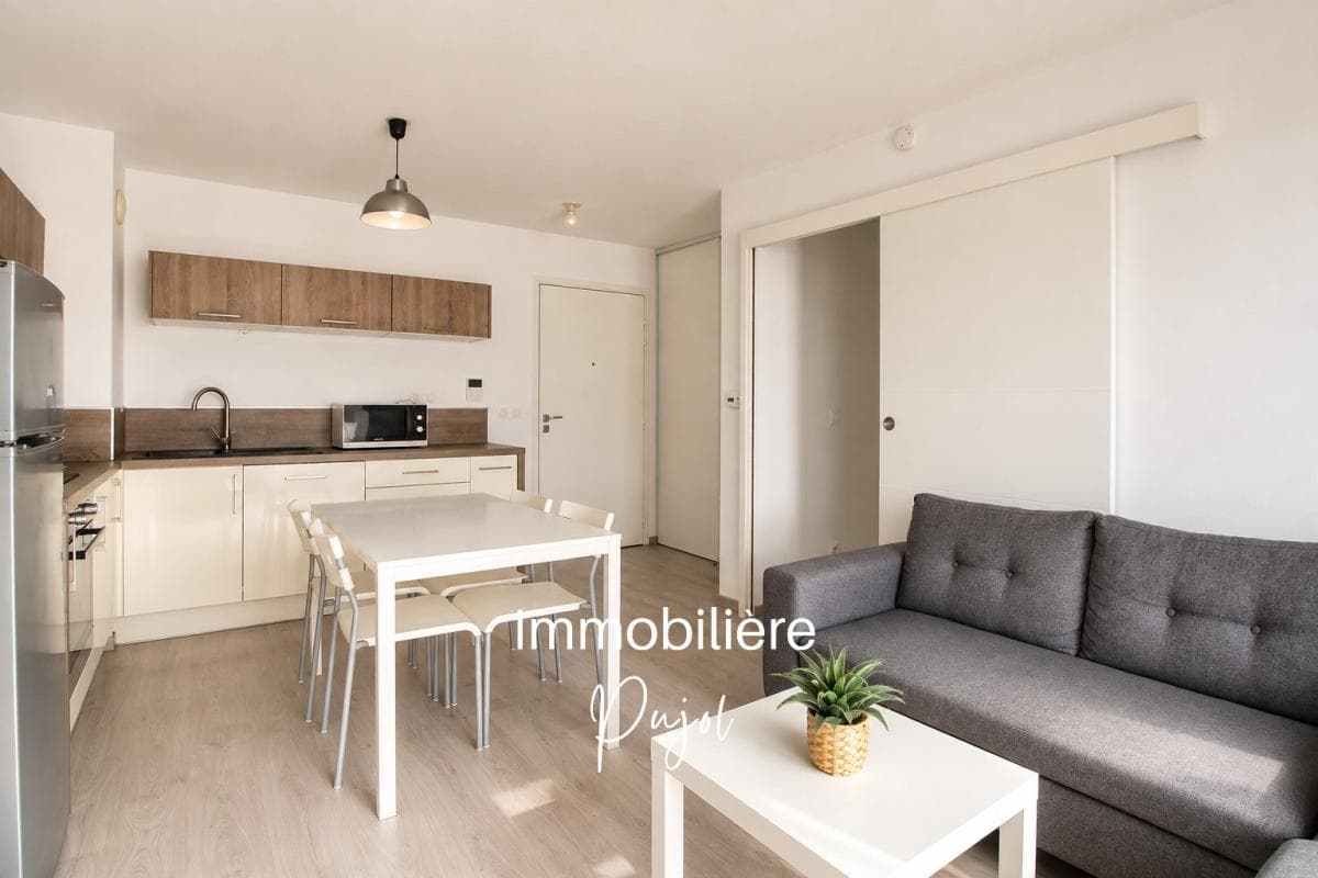 Le Camas 13005 -  T2 meublé  et climatisé avec terrasse et garage – photo 3