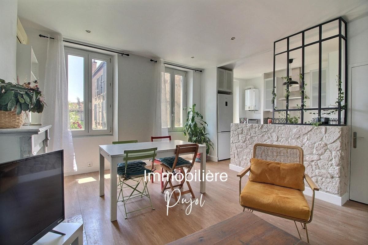 Le Camas 13005 - T3 meublé, climatisé avec balcon , dernier étage – photo 2