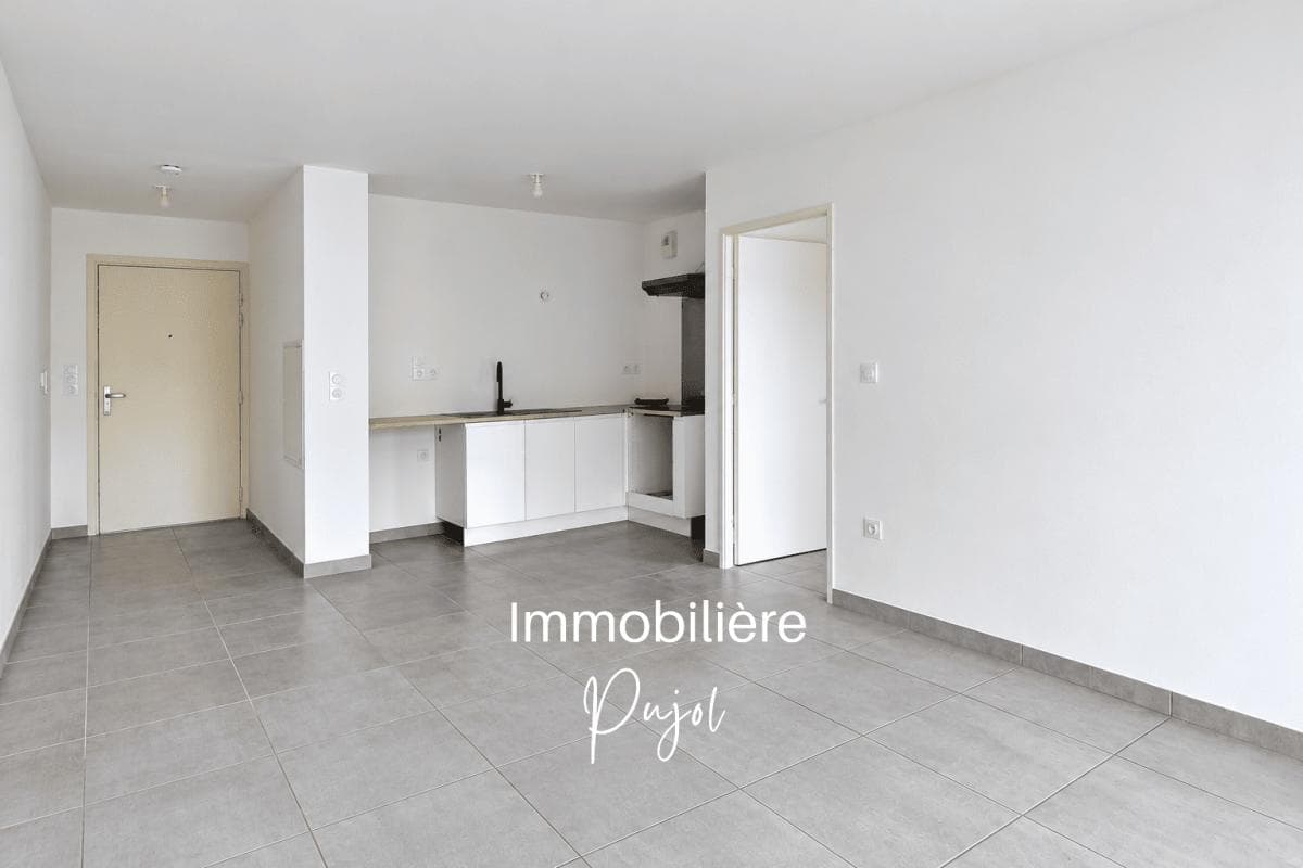 Bonneveine 13008 - T2 climatisé avec jardin et parking – photo 1