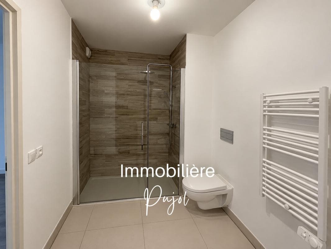 Saint Julien 13012 - T2 lumineux avec terrasse, jardin et parking privatif en sous-sol – photo 7