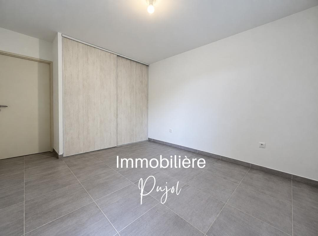 Saint Julien 13012 - T2 lumineux avec terrasse, jardin et parking privatif en sous-sol – photo 6