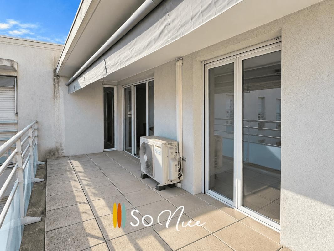 Saint Roch 06300 -T3 avec terrasse en dernier étage – photo 2
