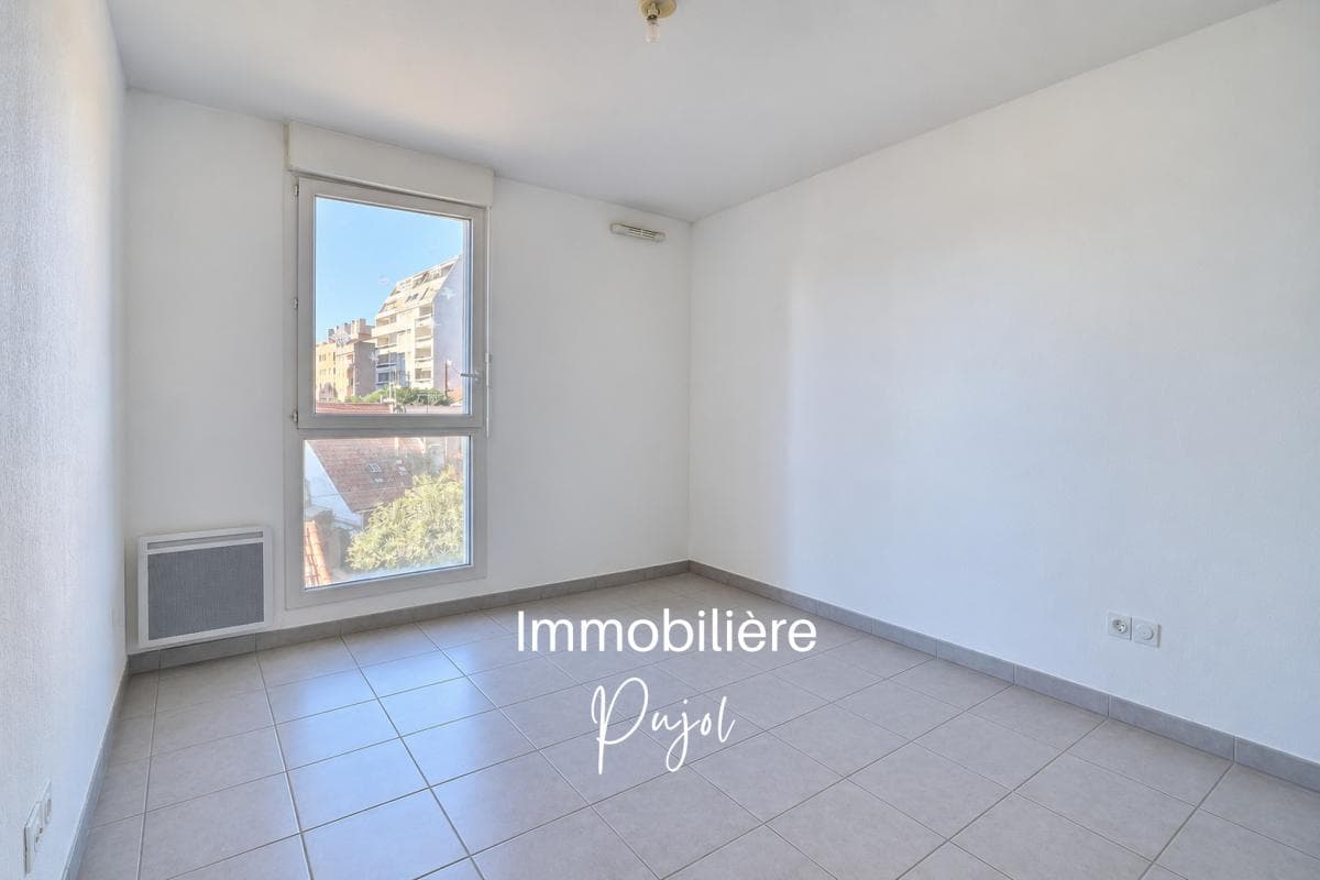 Timone 13010 - T3 traversant avec terrasse et parking – photo 6