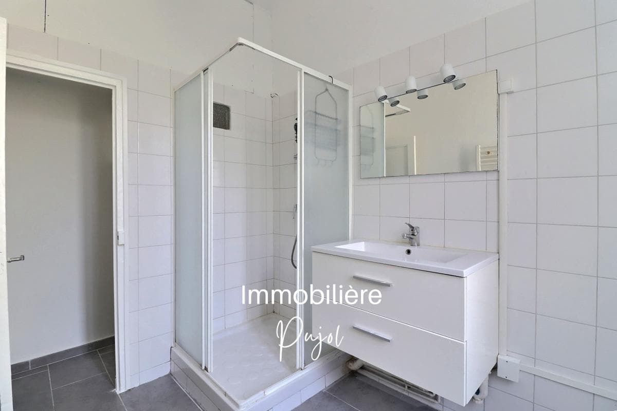 Le Camas 13005 - T2 traversant proche métro/commerces – photo 7