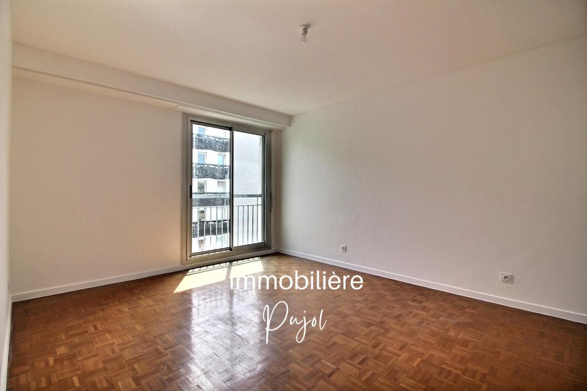 Castellane 13006 - T3 climatisé avec balcon, parking et cellier – photo 6