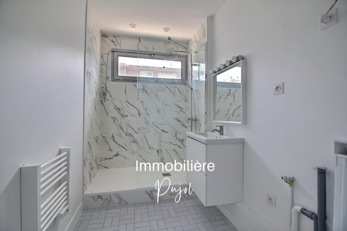 Castellane 13006 - T3 climatisé avec balcon, parking et cellier – photo 8