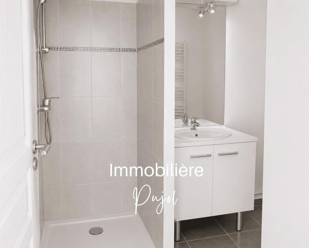 Joliette - T2 de 50 m² avec terrasse et garage – photo 5