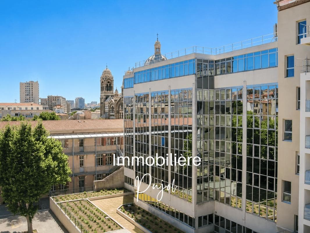 Joliette - T2 de 50 m² avec terrasse et garage – photo 3