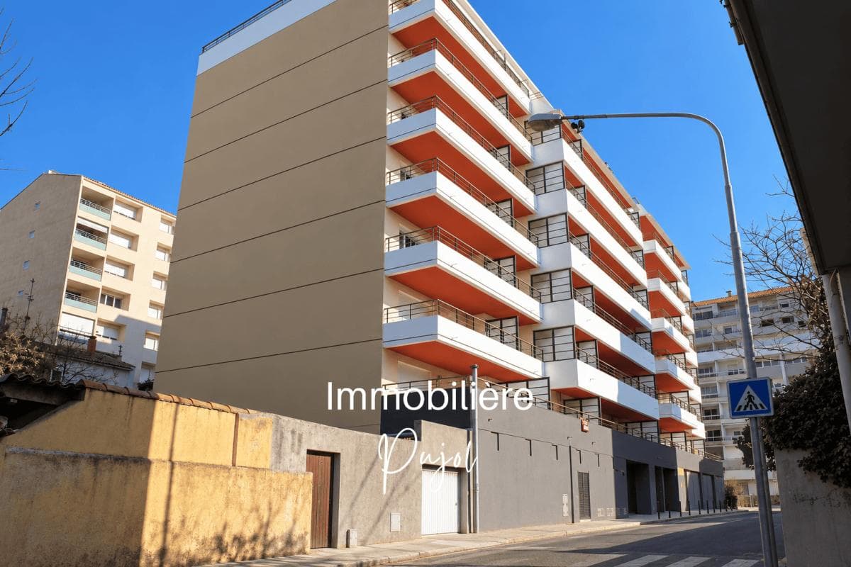 La Timone 13010 - T3 lumineux avec grande terrasse et box – photo 11