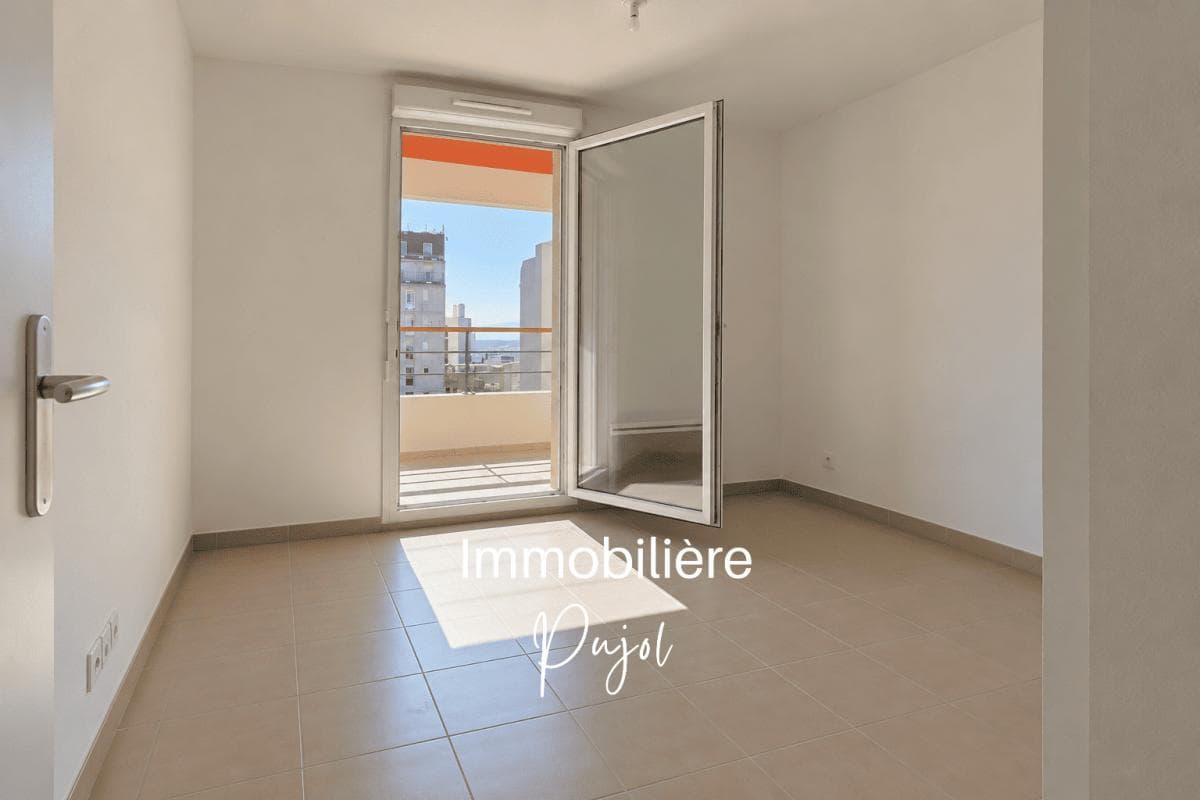 La Timone 13010 - T3 lumineux avec grande terrasse et box – photo 9